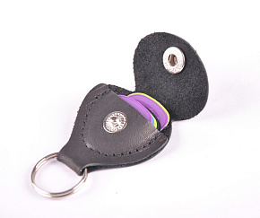 Футляр для медиаторов LB1, кожаный купить в Батайсе, выгодная цена на футляр для медиаторов lb1, кожаный в интернет-магазине "Медведь"