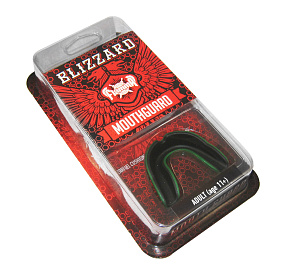 Защита рта (капа) FLAMMA - BLIZZARD с футляром взр. MGF-031 черный/зелён купить в Батайсе - цены в интернет-магазине спортивных товаров "Медведь"